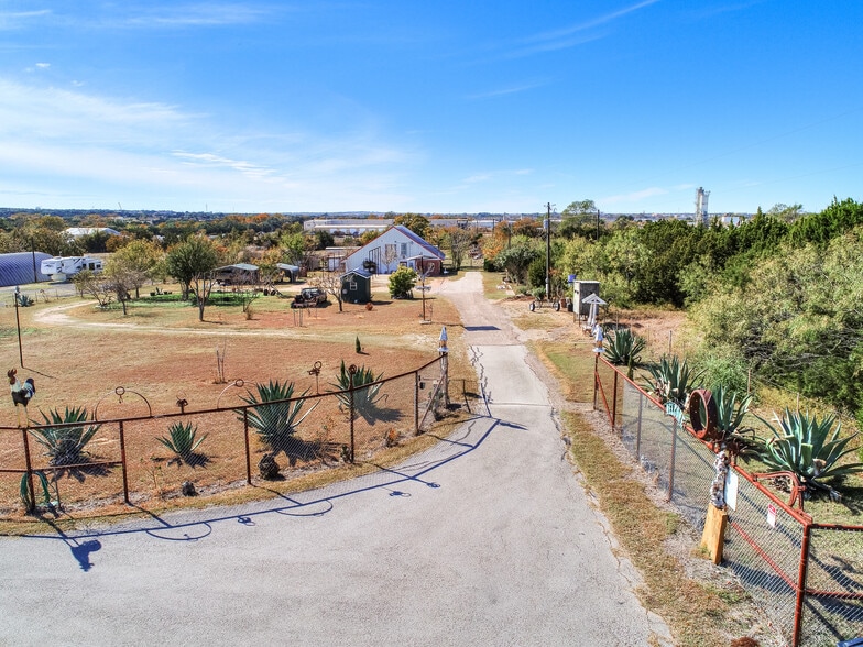 8770 RR 2243, Leander, TX à vendre - Photo de l’immeuble – Image 3 sur 11