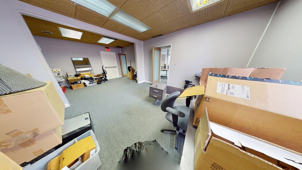 301 Hoboken Rd, Carlstadt, NJ à louer - Photo intérieure – Image 3 sur 12