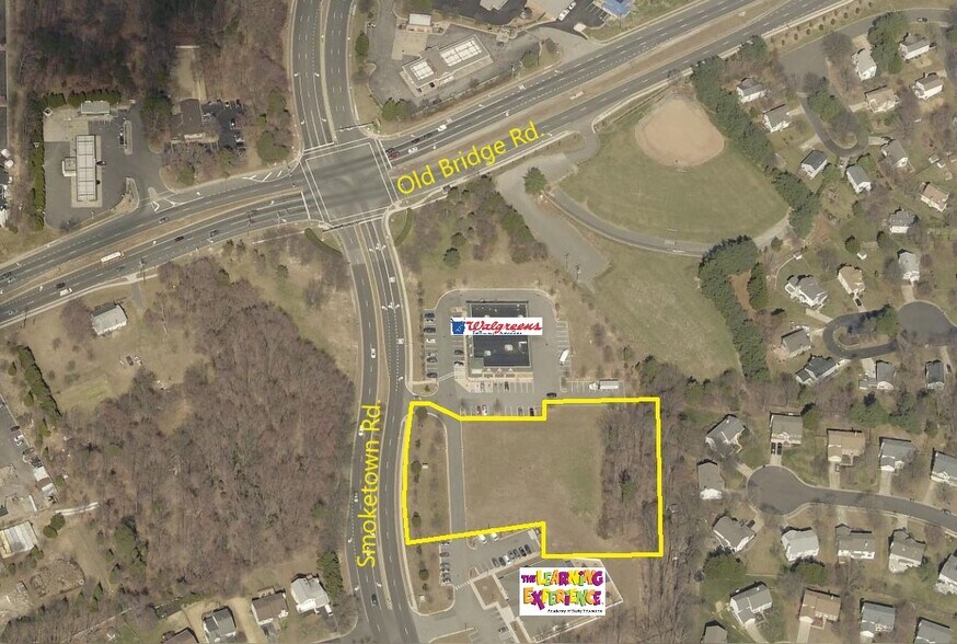 12611 Smoketown Rd, Woodbridge, VA à vendre - Photo de l’immeuble – Image 1 sur 4