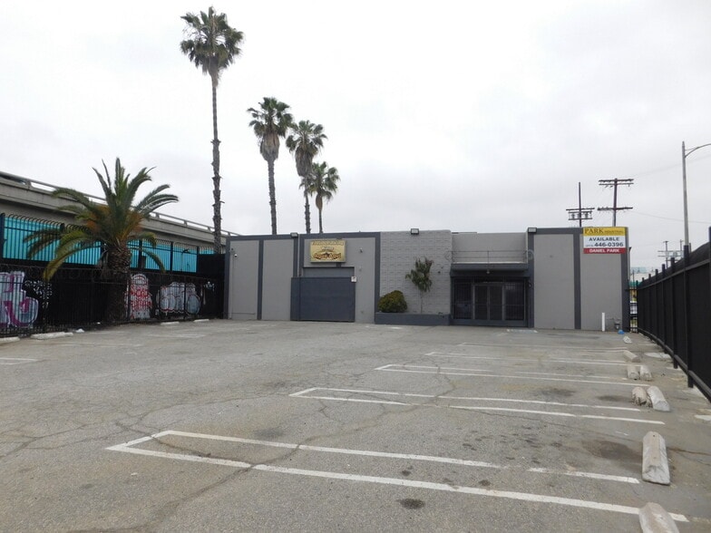 1374 E 16th St, Los Angeles, CA à vendre - Photo principale – Image 1 sur 26