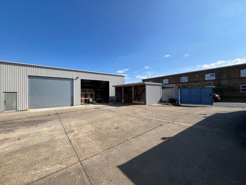 Hurricane Way, Wickford à vendre - Photo de l’immeuble – Image 3 sur 10