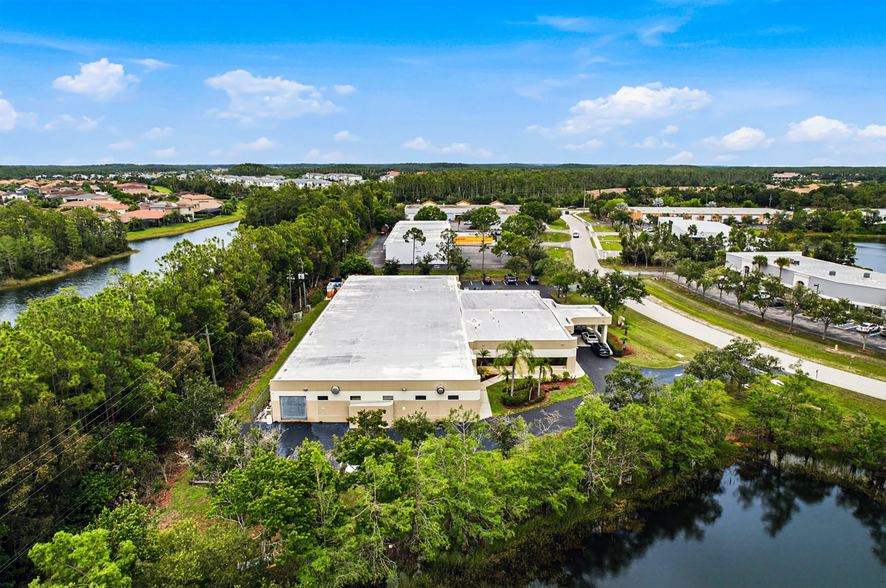 10061 Amberwood Rd, Fort Myers, FL à louer - Aérien – Image 3 sur 27