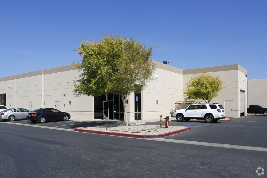 41537 Cherry St, Murrieta, CA à louer - Photo de l’immeuble – Image 3 sur 24