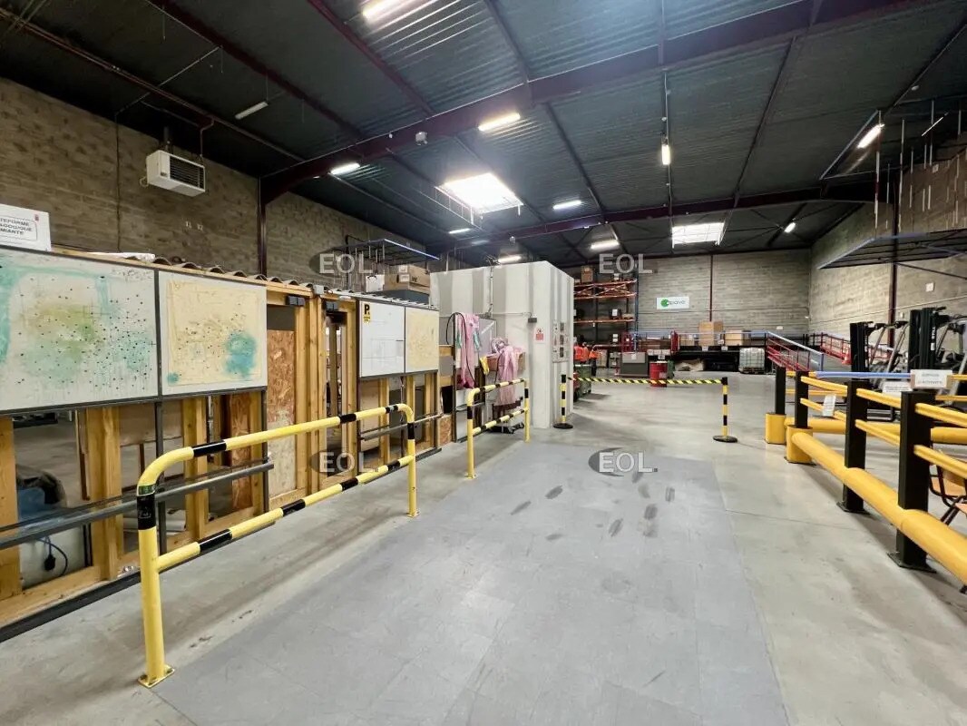 Local d’activités dans Saint-Denis à louer Photo de l’immeuble– Image 1 sur 5