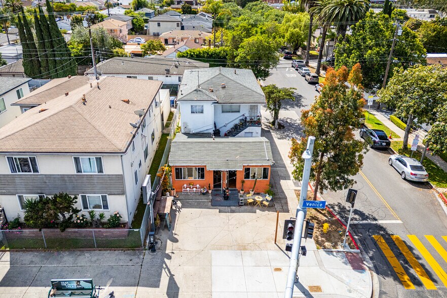 10872-10874 Venice Blvd, Los Angeles, CA à vendre - Photo de l’immeuble – Image 2 sur 2