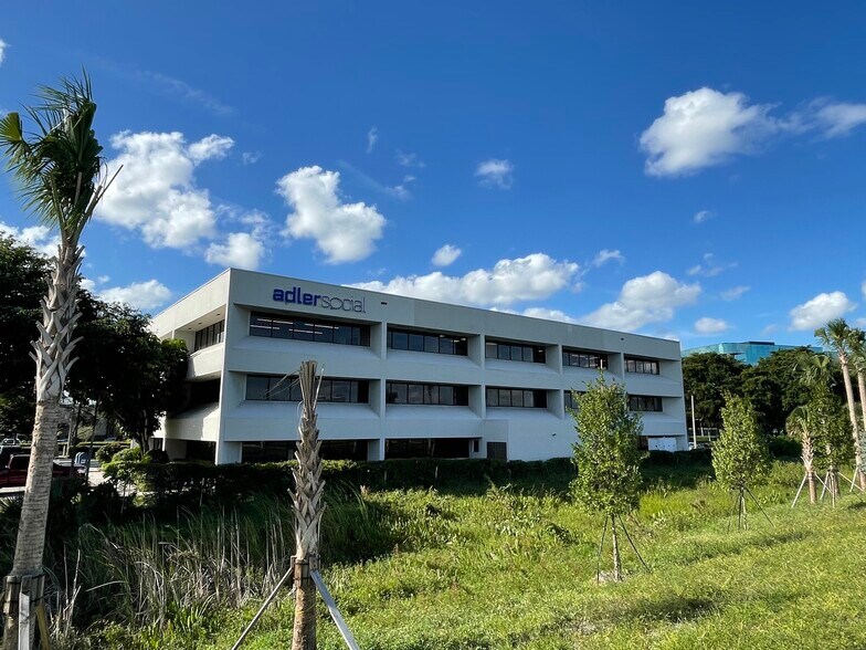 6300 NE 1st Ave, Fort Lauderdale, FL à louer - Photo principale – Image 1 sur 8