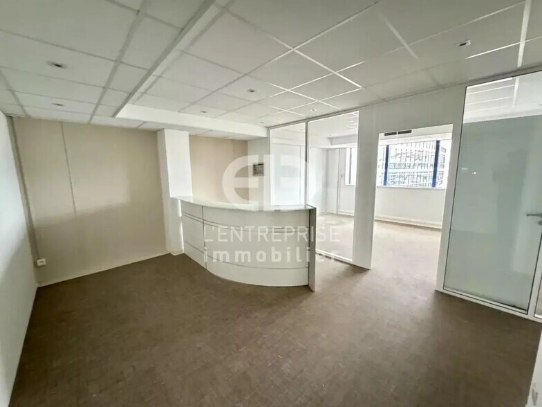Bureau dans Nice à louer - Photo de l’immeuble – Image 3 sur 8