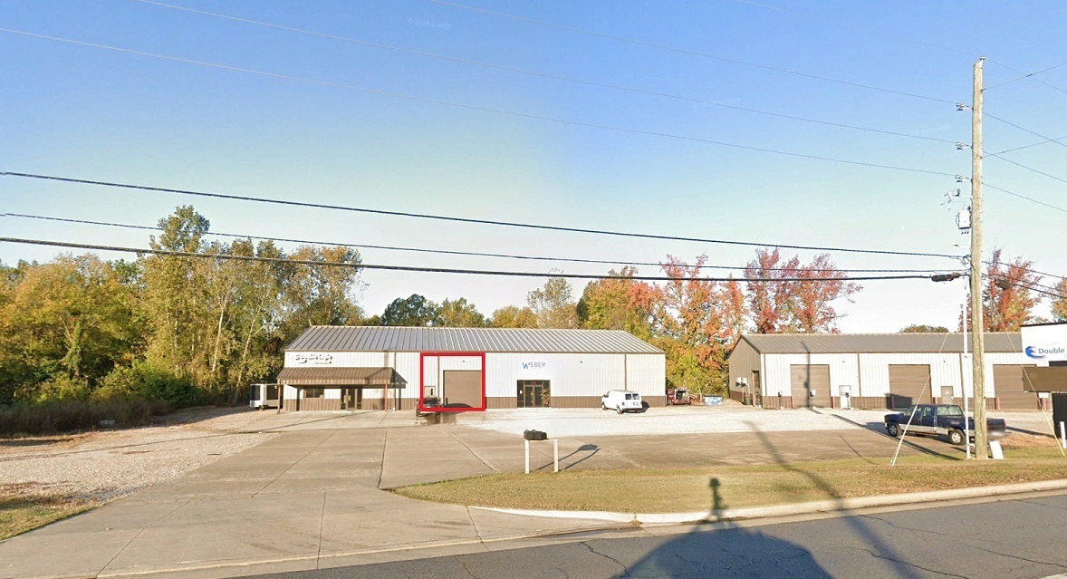 7457 Highway 66, Newburgh, IN à louer Photo de l’immeuble– Image 1 sur 5