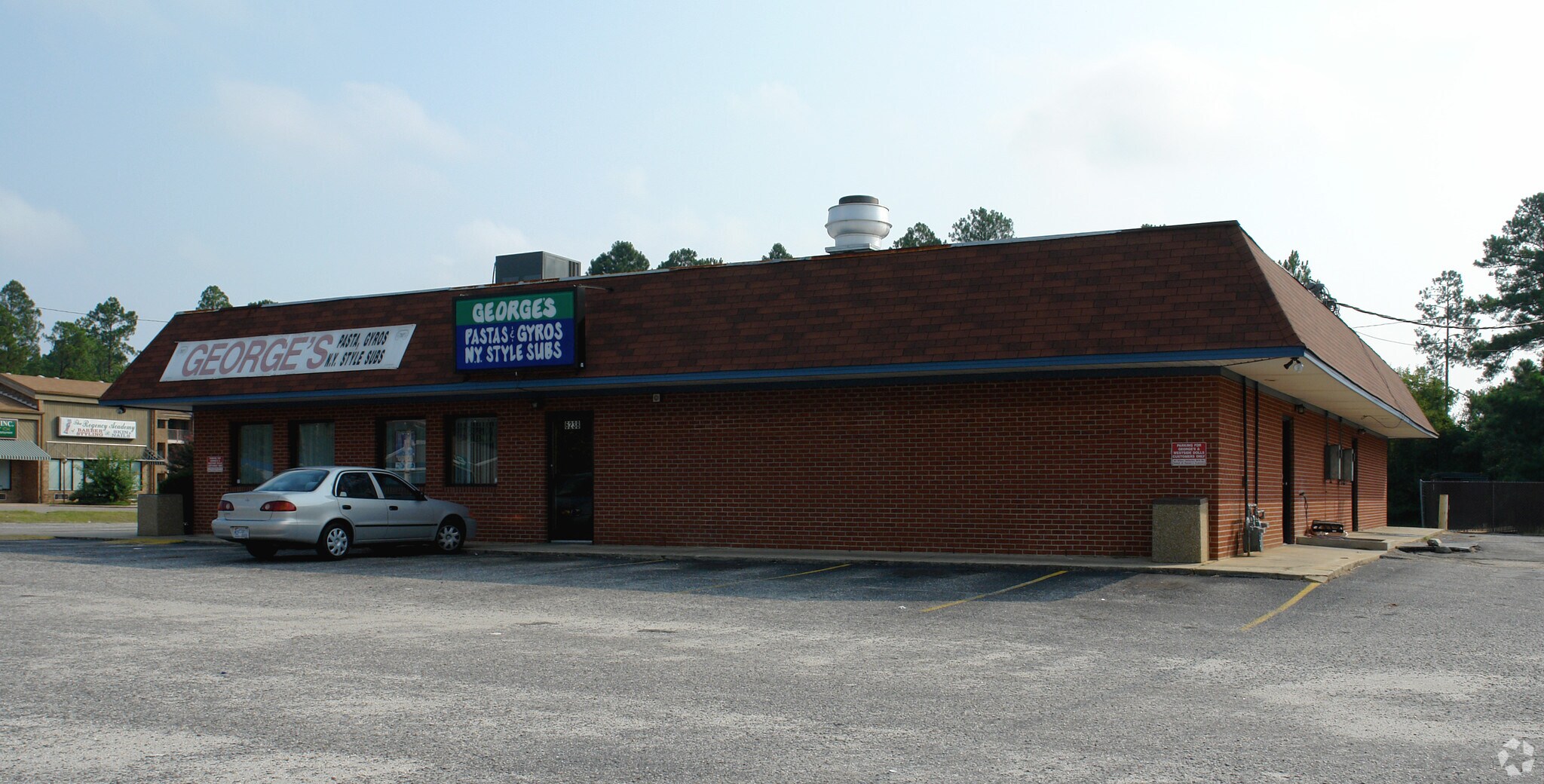 6238 Yadkin Rd, Fayetteville, NC à louer Photo principale– Image 1 sur 3