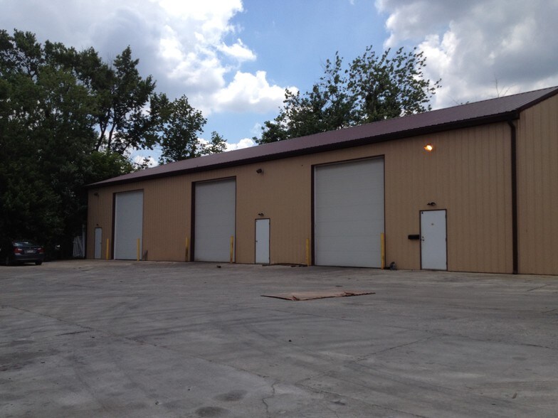 8 Groce Ave, Glenolden, PA à louer - Photo principale – Image 1 sur 8