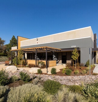 Plus de détails pour 1290 Rancho Conejo Blvd, Thousand Oaks, CA - Local d'activités à louer