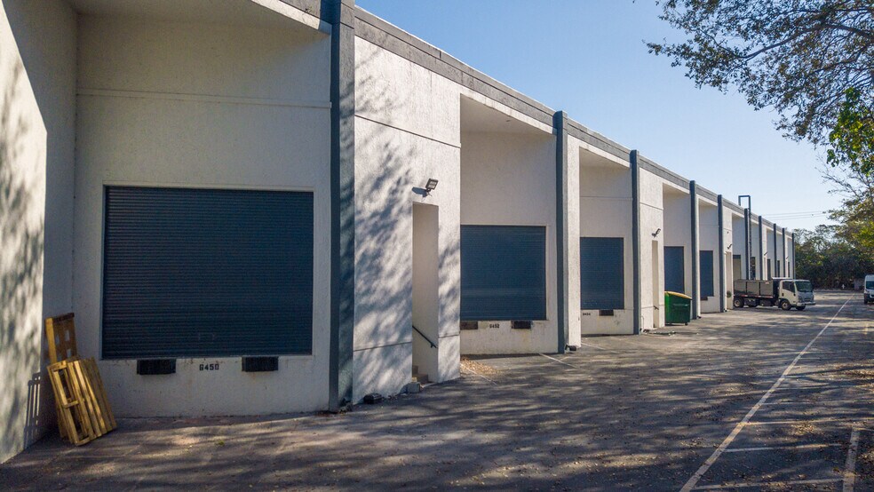 6450-6468 E Rogers Cir, Boca Raton, FL à louer - Photo de l’immeuble – Image 2 sur 3