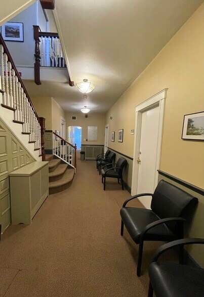 94 Pleasant St, Arlington, MA à louer - Photo intérieure – Image 3 sur 3