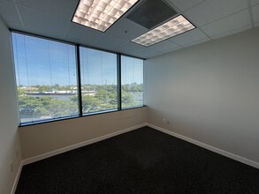 13099 S Cleveland Ave, Fort Myers, FL à louer Photo intérieure– Image 2 sur 7