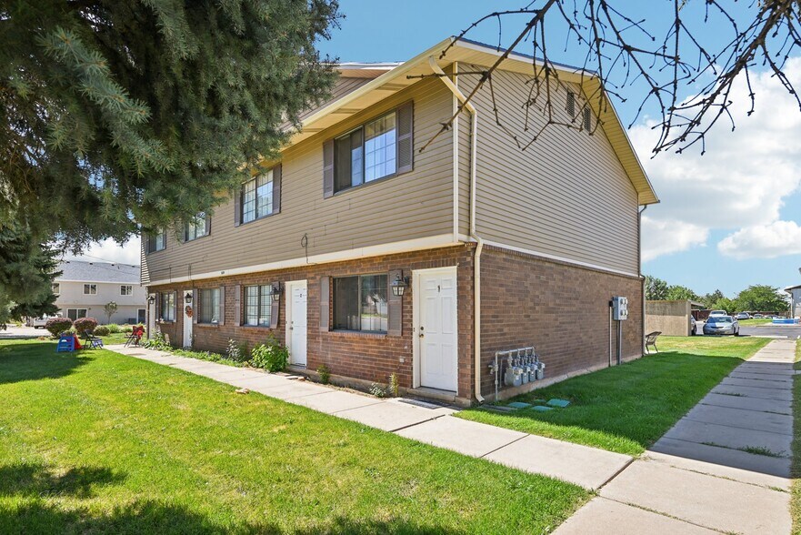 1413 W 1650 N, Layton, UT à vendre - Photo de l’immeuble – Image 2 sur 6