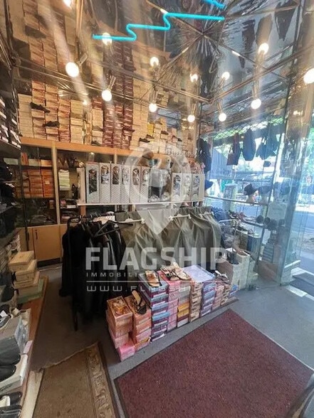 Local commercial dans Paris à louer - Photo de l’immeuble – Image 3 sur 5