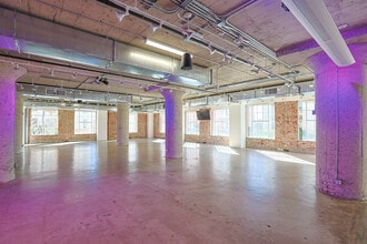 127 E 9th St, Los Angeles, CA à louer Photo intérieure– Image 2 sur 20