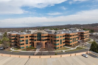 Plus de détails pour 200 Warren Corporate Center Dr, Warren, NJ - Bureau à louer
