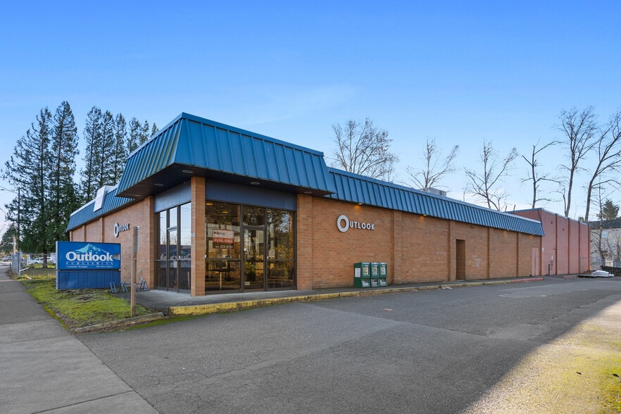 1190 NE Division St, Gresham, OR à vendre - Photo principale – Image 1 sur 17