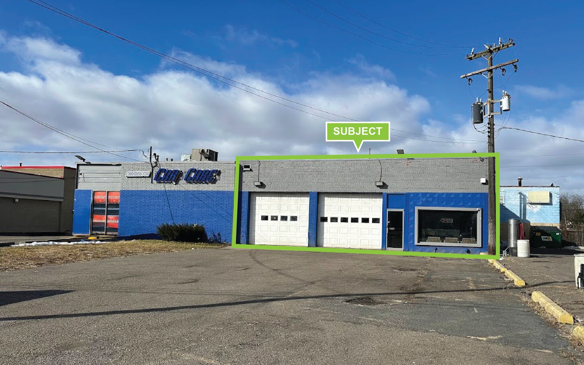 22855 Orchard Lake Rd, Farmington, MI à louer Photo principale– Image 1 sur 8