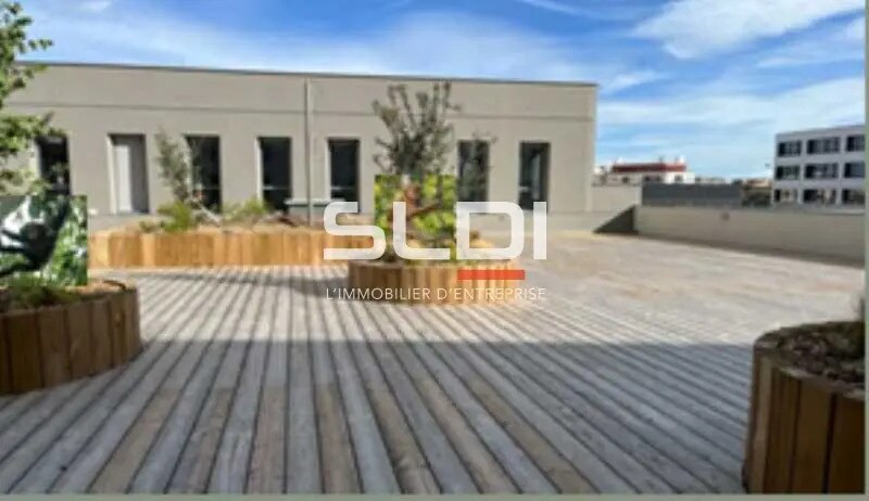 Bureau dans Villeurbanne à louer Photo de l’immeuble– Image 1 sur 7