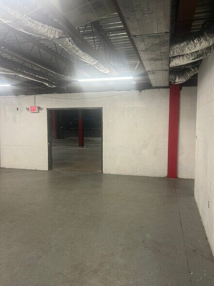 771 W Main St, Lexington, KY à louer - Photo de l’immeuble – Image 3 sur 19