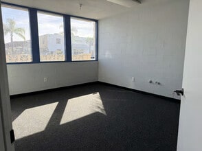 749-751 N Coney Ave, Azusa, CA à louer Photo intérieure– Image 2 sur 5