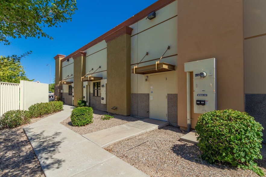 1906 N Higley Rd, Mesa, AZ à louer - Photo de l’immeuble – Image 2 sur 15