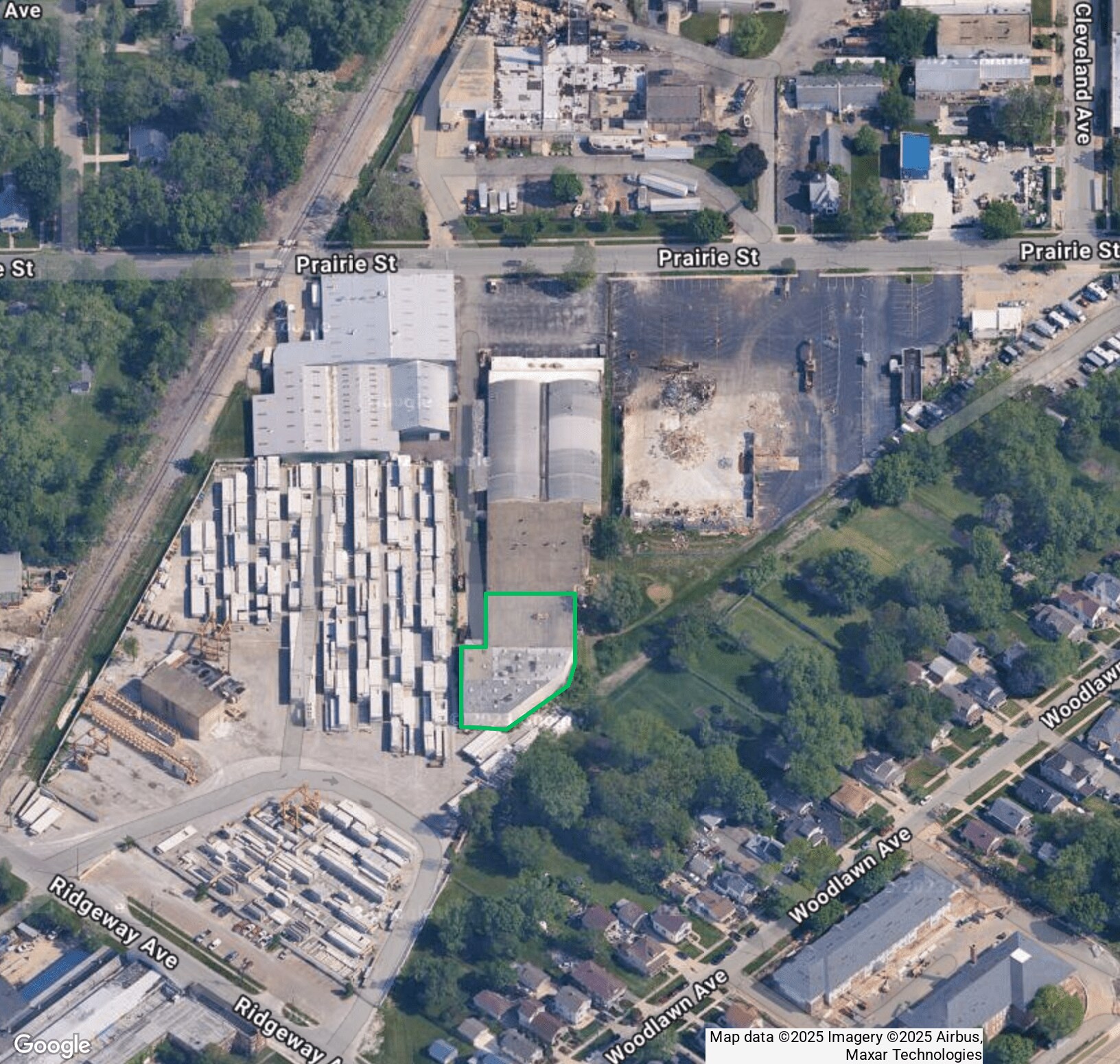 740 Prairie St, Aurora, IL à louer Photo de l’immeuble– Image 1 sur 8