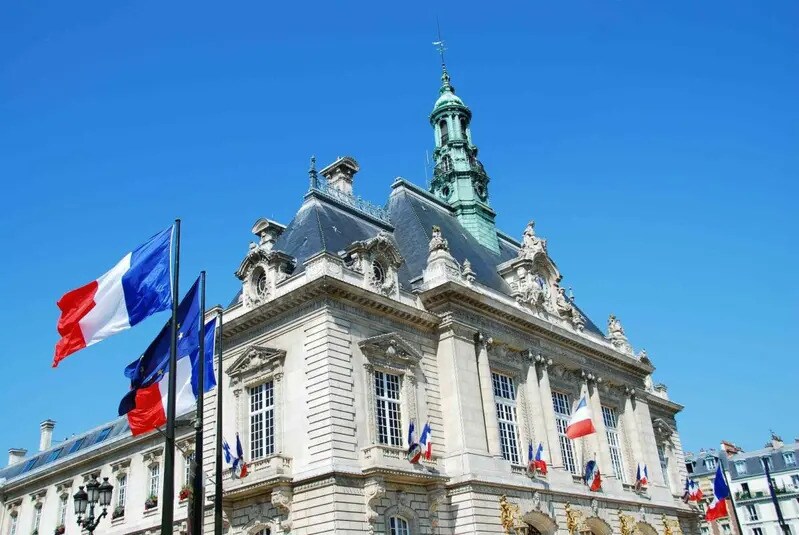 Bureau dans Levallois-Perret à louer - Photo de l’immeuble – Image 2 sur 8