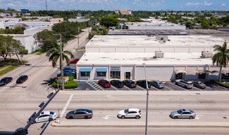 Plus de détails pour 3141 W Hallandale Beach Blvd, Hallandale, FL - Local commercial, Industriel/Logistique à louer