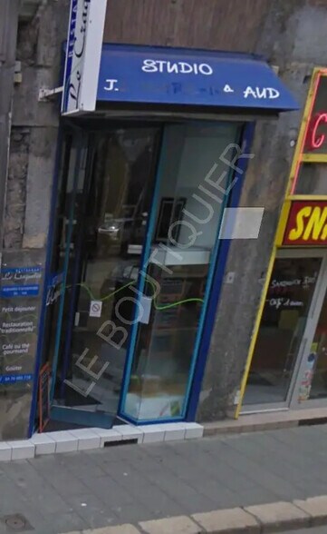 Local commercial dans Grenoble à vendre - Photo de l’immeuble – Image 2 sur 2