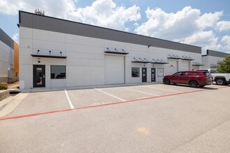 2020 N Bell Blvd, Cedar Park, TX à louer Photo intérieure– Image 2 sur 35