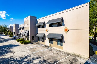 Plus de détails pour 7802 Kingspointe Pky, Orlando, FL - Bureau/Médical à louer
