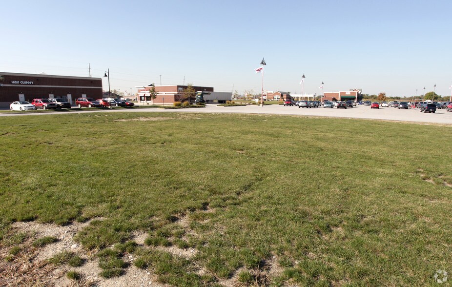 10795 Broadway, Crown Point, IN à louer - Photo de l’immeuble – Image 2 sur 3