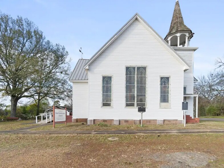 307 Broadnax St, Daingerfield, TX à vendre - Photo de l’immeuble – Image 3 sur 19