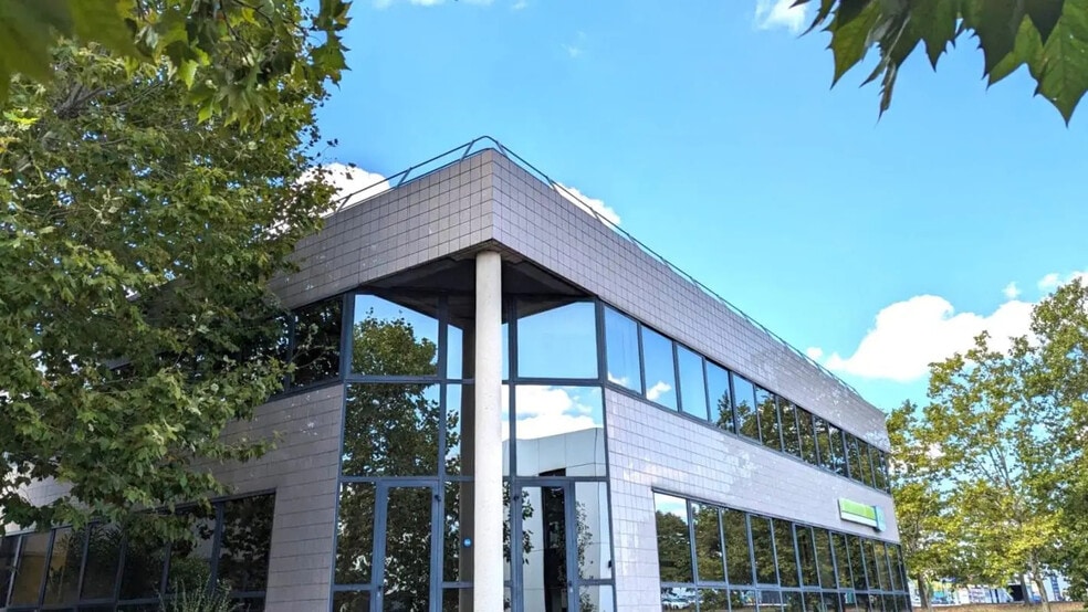 Bureau dans Labège à vendre - Photo de l’immeuble – Image 1 sur 12