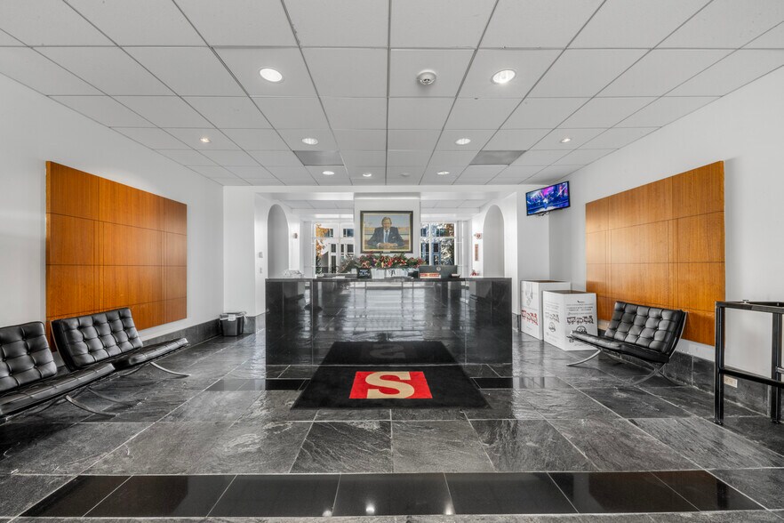 15635 Jacintoport Blvd, Houston, TX à louer - Photo intérieure – Image 3 sur 16