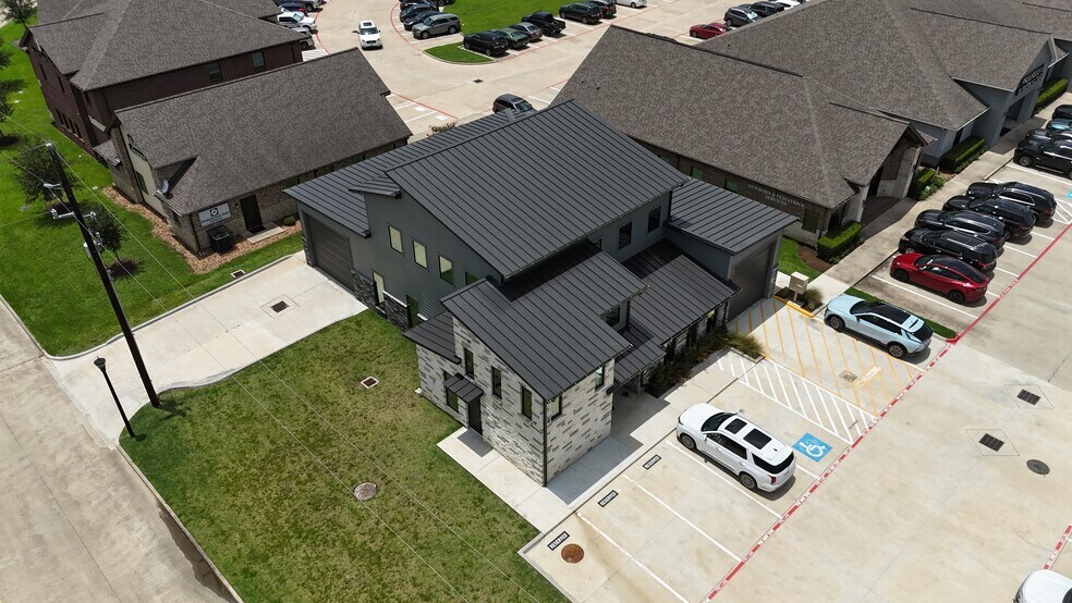 640 S Peek Rd, Katy, TX à vendre - Photo de l’immeuble – Image 2 sur 9