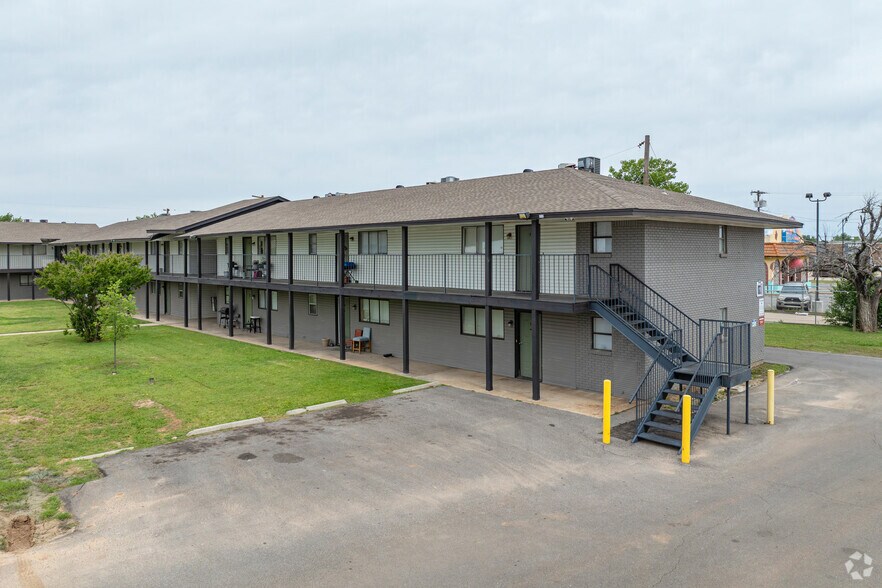 2321 N Meridian Ave, Oklahoma City, OK à vendre - Photo de l’immeuble – Image 3 sur 13
