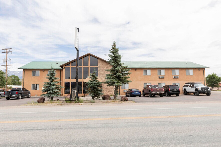 605 4th Ave, Fort Garland, CO à vendre - Photo de l’immeuble – Image 2 sur 51