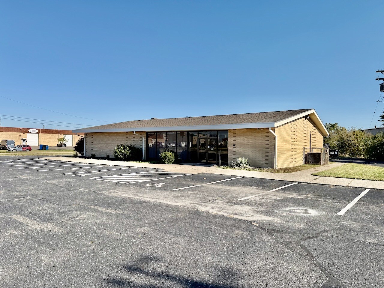 2455 Stanley Ave, Dayton, OH à vendre Photo principale– Image 1 sur 36