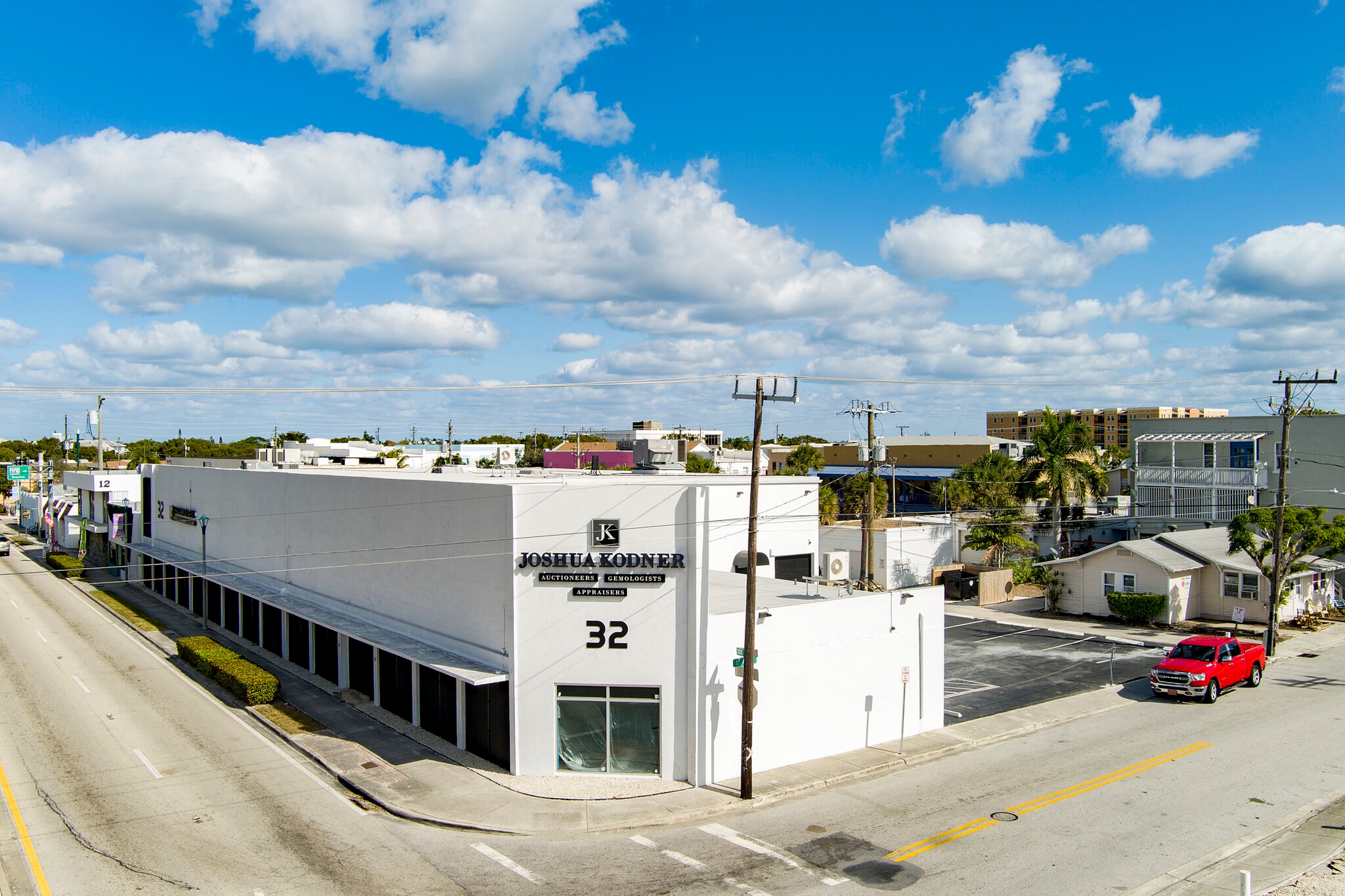 32 S Dixie Hwy, Lake Worth, FL à louer Photo de l’immeuble– Image 1 sur 10