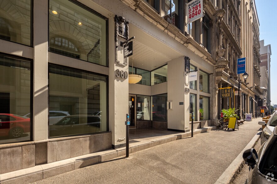 358-362 Rue Notre-Dame O, Montréal, QC à louer - Photo de l’immeuble – Image 3 sur 7