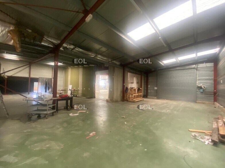Industriel/Logistique dans Faremoutiers à vendre - Photo de l’immeuble – Image 3 sur 12