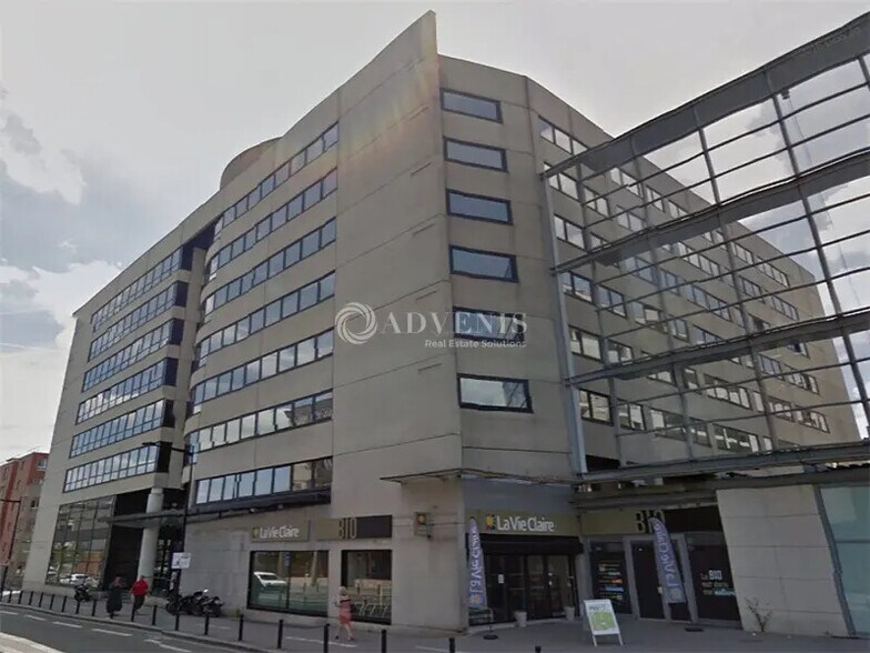 Bureau dans Montigny-le-Bretonneux à louer - Photo de l’immeuble – Image 2 sur 6