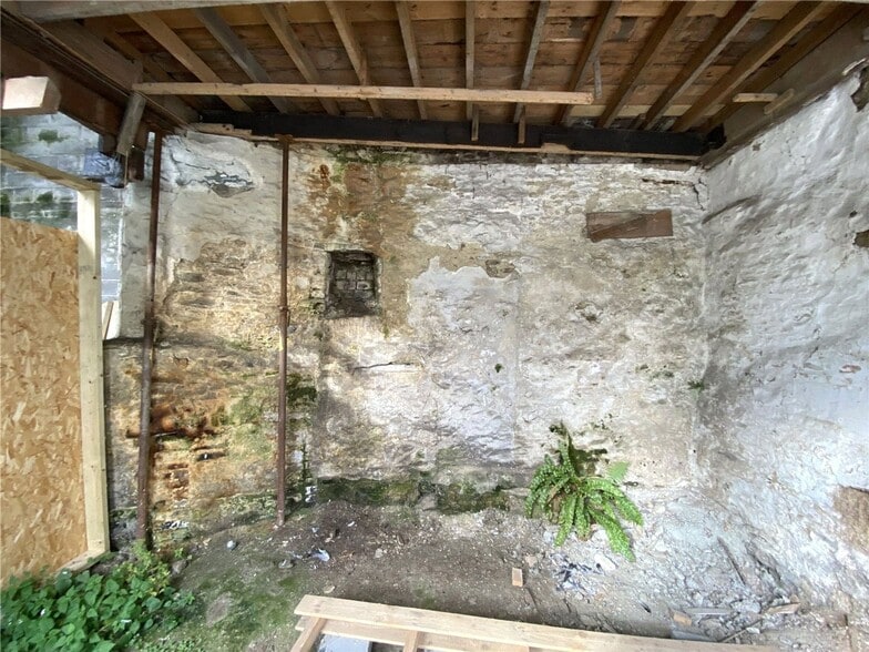 3,4 & 5 Madford Ln, Launceston à vendre - Photo intérieure – Image 3 sur 7