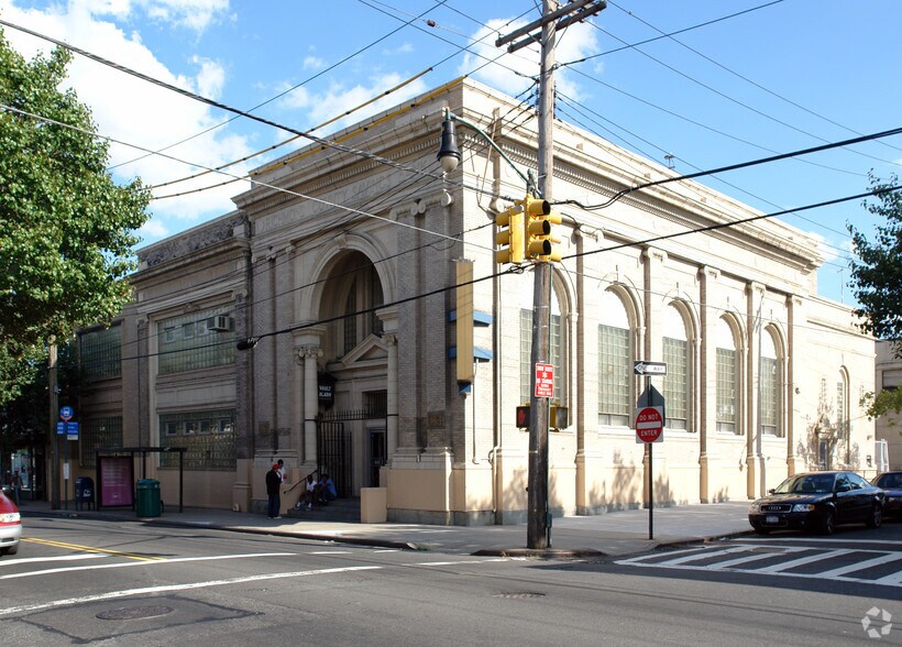 1214 Castleton Ave, Staten Island, NY à vendre - Photo de l’immeuble – Image 1 sur 1