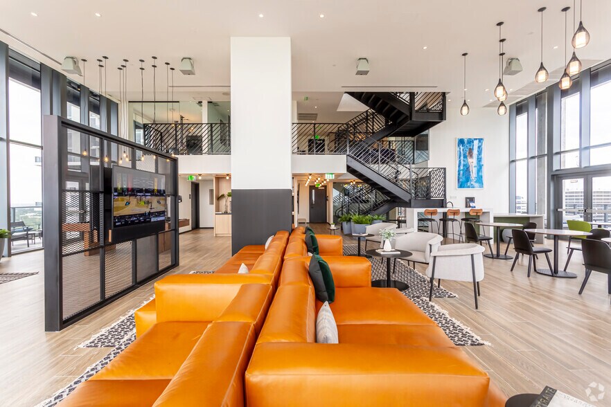 221 SW 1st Ave, Fort Lauderdale, FL à louer - Photo intérieure – Image 3 sur 10
