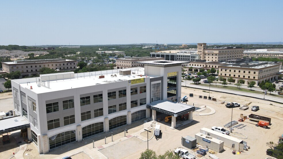11123 Christus Hills, San Antonio, TX à louer - Photo de l’immeuble – Image 3 sur 4